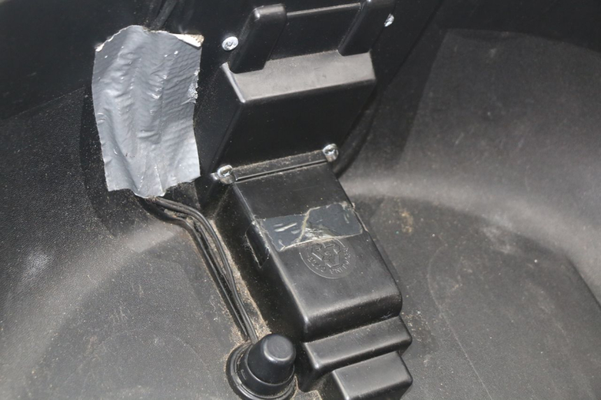 photo de KOFFER KAWASAKI ZR7 ZR-7 S 750 (1999 - 2004) - Hochauflösende Nahaufnahme