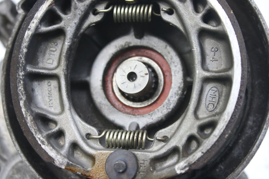 photo de RADANTRIEB KYMCO AGILITY 4T 50 (2005 - 2018) - Details der Befestigungspunkte