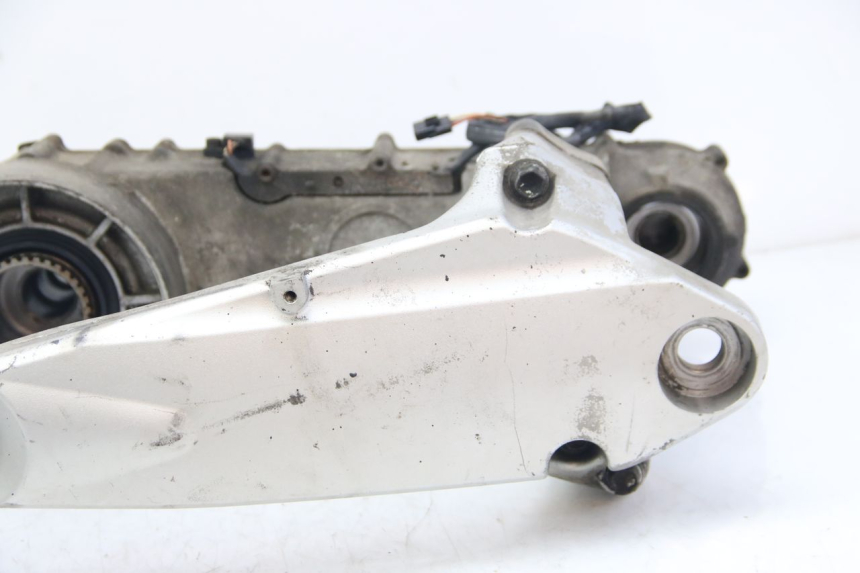 photo de RADANTRIEB SUZUKI BURGMAN 650 (2002 - 2004) - Details der Befestigungspunkte