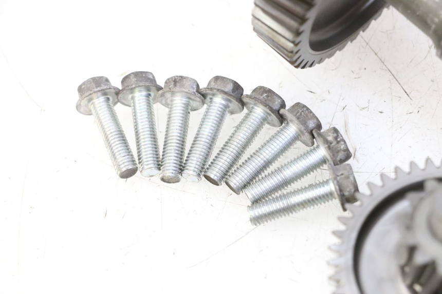 photo de RADANTRIEB SUZUKI BURGMAN 125 (2007 - 2014) - Fokus auf die Struktur