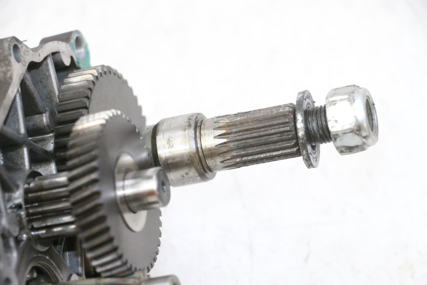 photo de GETRIEBE  PEUGEOT ELYSTAR 50 (2002 - 2014) - Details der Befestigungspunkte