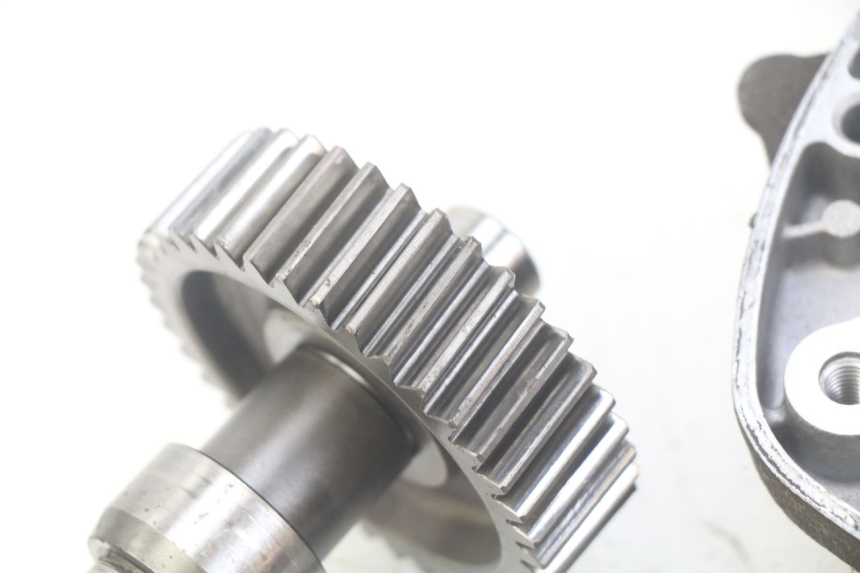 photo de RADANTRIEB HONDA FES PANTHEON 125 (2003 - 2007) - Zoom auf Komponenten