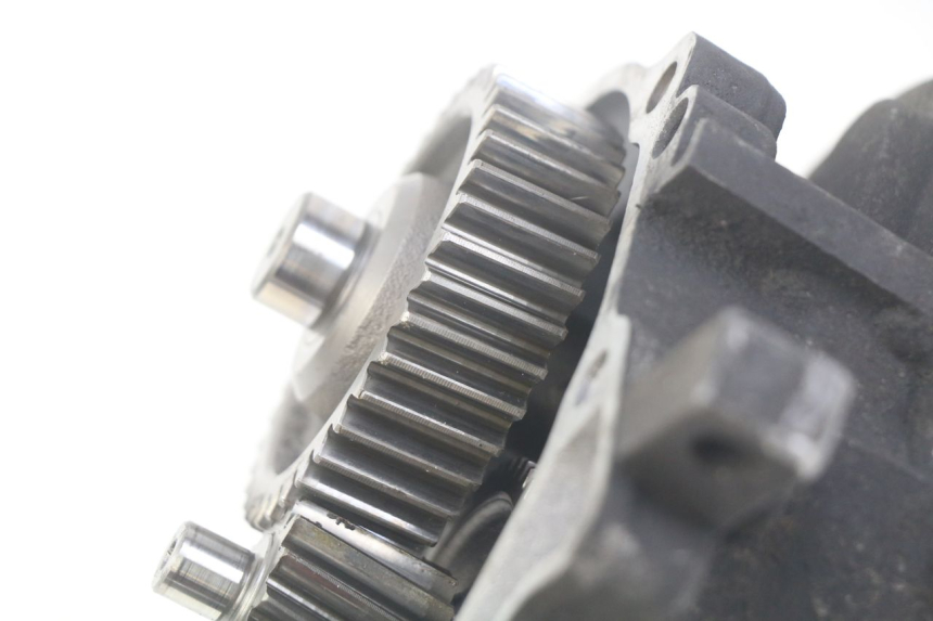 photo de RADANTRIEB HONDA FES PANTHEON 125 (2003 - 2007) - Details der Befestigungspunkte