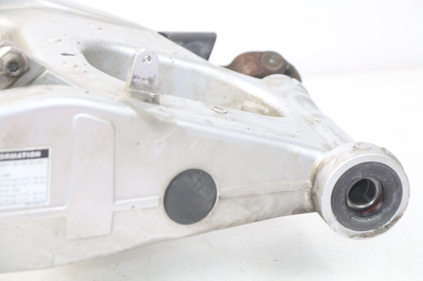 photo de GETRIEBE  YAMAHA FJR ABS 1300 (2006 - 2012) - Details der Befestigungspunkte