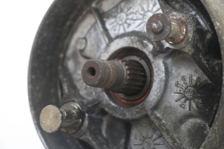 photo de RADANTRIEB KYMCO DINK 4T 50 (2007 - 2018) - Details der Befestigungspunkte