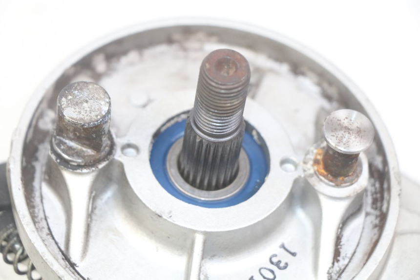 photo de RADANTRIEB SYM MIO 50 (2011 - 2017) - Details der Befestigungspunkte