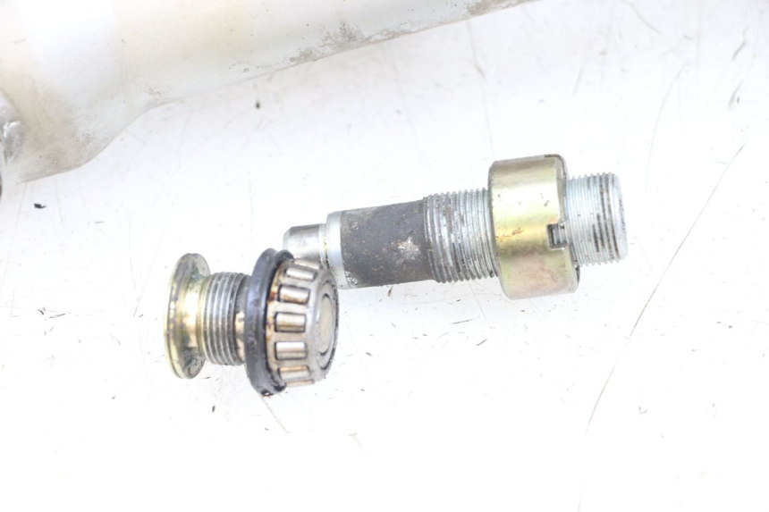 photo de RADANTRIEB HONDA NTV DEAUVILLE 650 (1998 - 2001) - Fokus auf die Struktur