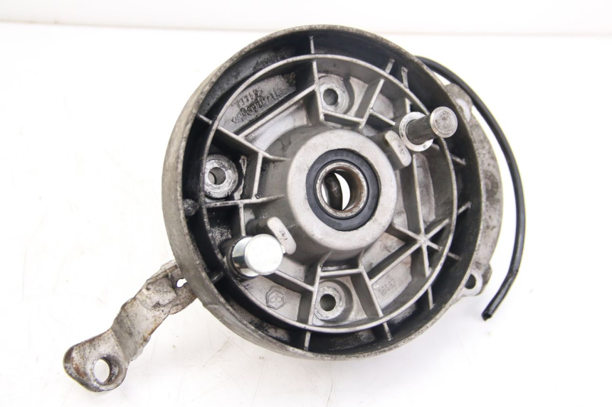 photo de RADANTRIEB APRILIA SCARABEO 4T 50 (2009 - 2017) - Details der Befestigungspunkte