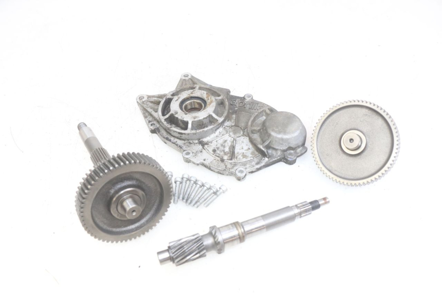 photo de RADANTRIEB APRILIA SCARABEO LIGHT 125 (2007 - 2011) - Geprüftes Gebrauchtteil