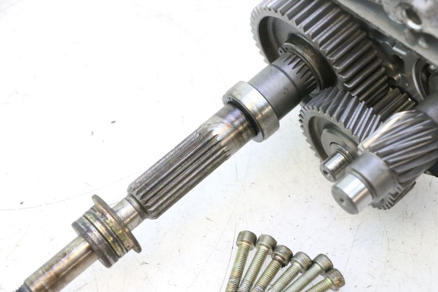 photo de RADANTRIEB YAMAHA YP MAJESTY 125 (2002 - 2006) - Details der Befestigungspunkte