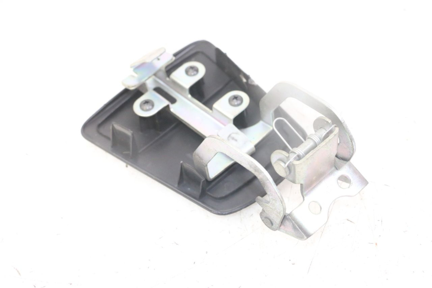 photo de TANKKLAPPE HONDA FORZA ABS 300 (2013 - 2017) - Detailansicht des Bauteils