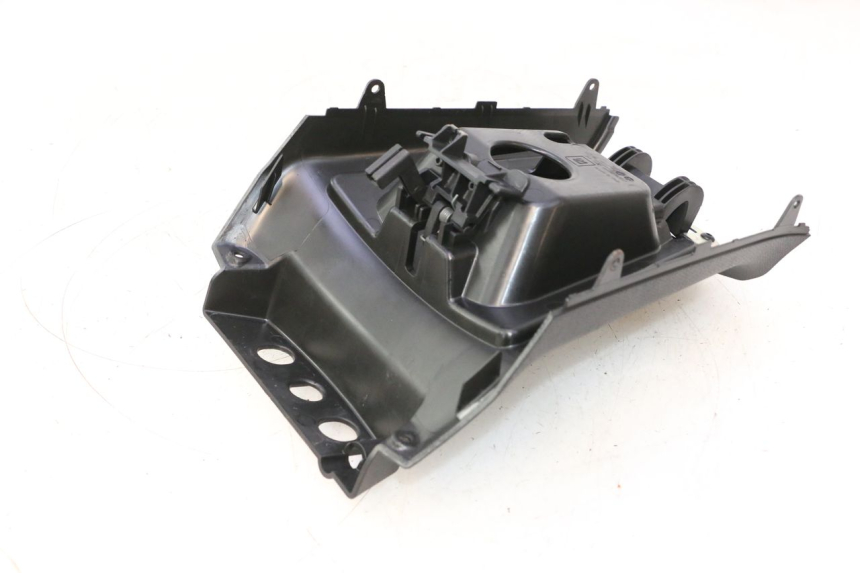 photo de TANKKLAPPE PIAGGIO MP3 HPE 530 (2022 - 2026) - Oberflächenzustand und Material