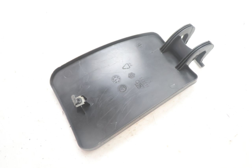 photo de TANKKLAPPE PIAGGIO MP3 125 (2006 - 2014) - Technische Nahaufnahme