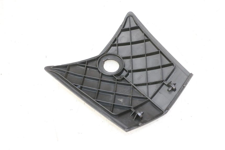 photo de TANKKLAPPE PEUGEOT VIVACITY NEW 4T 50 (2008 - 2017) - Zoom auf Gebrauchszustand