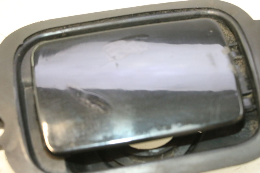 photo de TANKDECKEL YAMAHA YP MAJESTY 125 (2007 - 2010) - Detailansicht des Bauteils