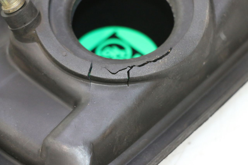 photo de TANKDECKEL YAMAHA YP MAJESTY 125 (2007 - 2010) - Details der Befestigungspunkte