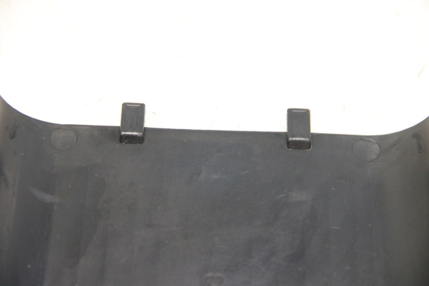 photo de INSPEKTIONSKLAPPE APRILIA ATLANTIC 500 (2002 - 2003) - Oberflächenzustand und Material