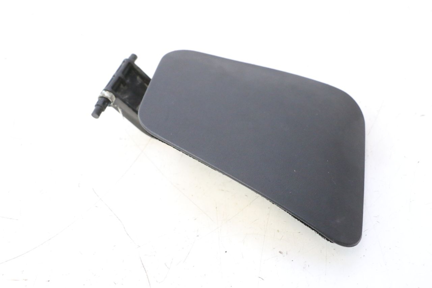 photo de VORDERE INSPEKTIONSKLAPPE SUZUKI BURGMAN 125 (2007 - 2014) - Detailansicht des Bauteils