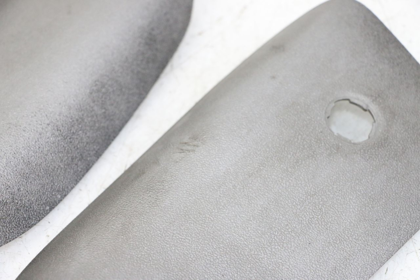 photo de REVISIONSDECKEL PEUGEOT ELYSTAR 50 (2002 - 2014) - Oberflächenzustand und Material