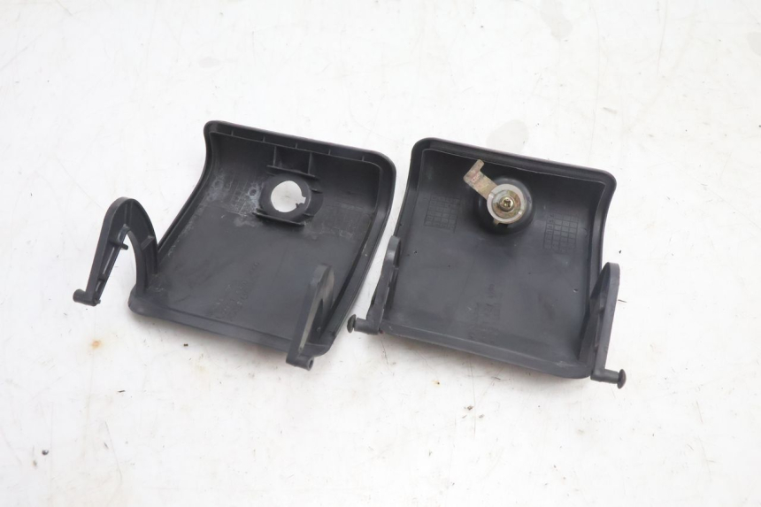 photo de REVISIONSDECKEL HONDA FES PANTHEON 2T 125 (1998 - 2002) - Technische Nahaufnahme