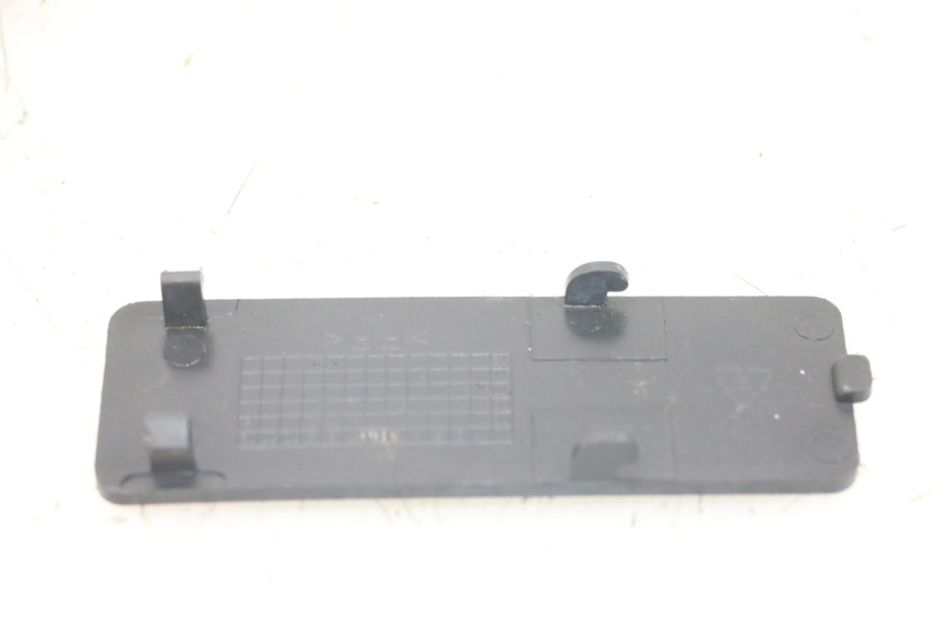 photo de VORDERE INSPEKTIONSKLAPPE SYM FIDDLE 3 III 125 (2014 - 2020) - Detailansicht des Bauteils