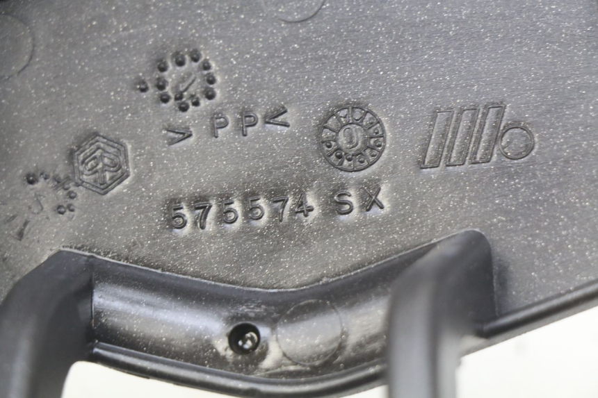 photo de VORDERE INSPEKTIONSKLAPPE PIAGGIO X9 EVOLUTION 500 (2003 - 2005) - Detailansicht des Bauteils