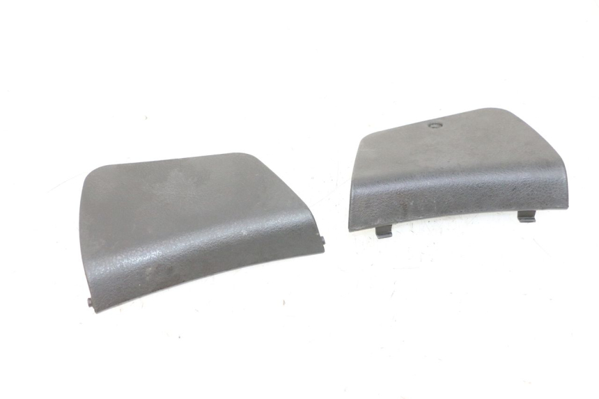 photo de VORDERE INSPEKTIONSKLAPPE PIAGGIO XEVO - X EVO 125 (2007 - 2017) - Zoom auf Gebrauchszustand