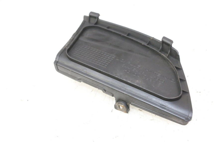 photo de RECHTE INSPEKTIONSLUKE HONDA FES S-WING SWING ABS 125 (2007 - 2015) - Detailansicht des Bauteils