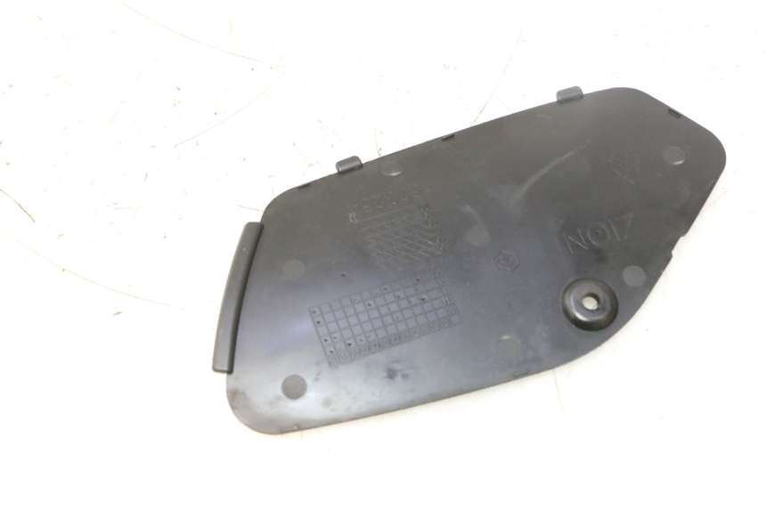 photo de RECHTS REVISIONSDECKEL PIAGGIO MP3 500 (2016 - 2018) - Detailansicht des Bauteils
