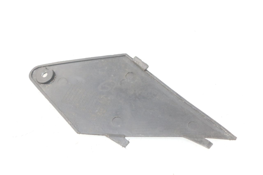 photo de LINKE INSPEKTIONSÖFFNUNGSKLAPPE JONWAY AZTRAL 125 (2008 - 2017) - Detailansicht des Bauteils