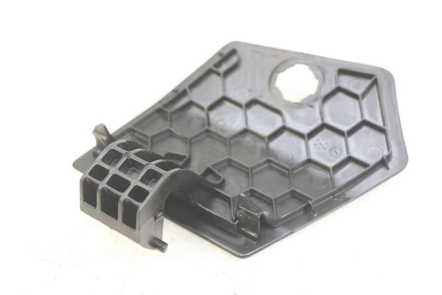 photo de LINKE INSPEKTIONSÖFFNUNGSKLAPPE PEUGEOT CITYSTAR 2T 50 (2018 - 2021) - Detailansicht des Bauteils