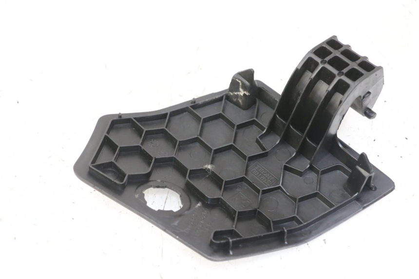 photo de  LINKS REVISIONSDECKEL PEUGEOT CITYSTAR 50 (2013 - 2017) - Zoom auf Gebrauchszustand