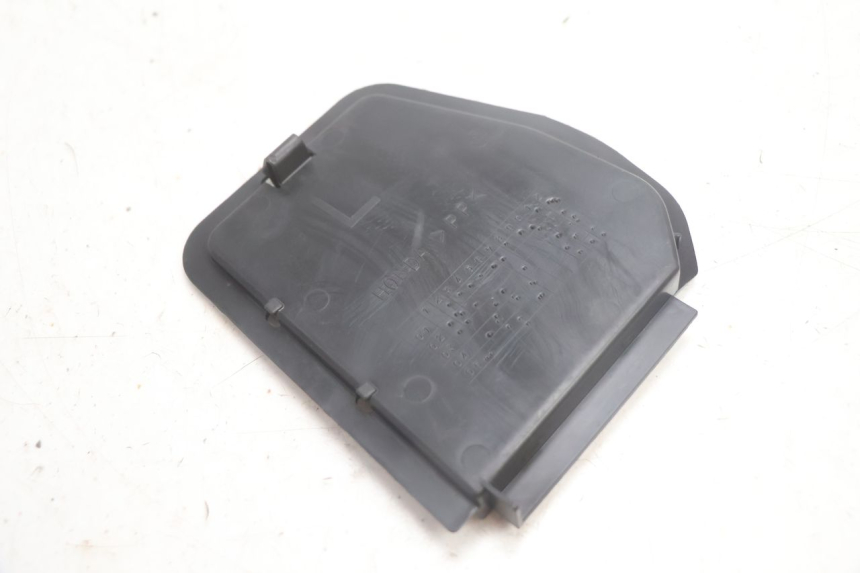 photo de  LINKS REVISIONSDECKEL HONDA FJS SILVER WING SILVERWING 400 (2005 - 2008) - Zoom auf Gebrauchszustand