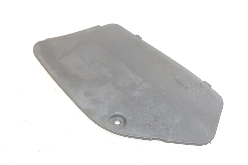 photo de  LINKS REVISIONSDECKEL PIAGGIO MP3 125 (2006 - 2014) - Zoom auf Gebrauchszustand