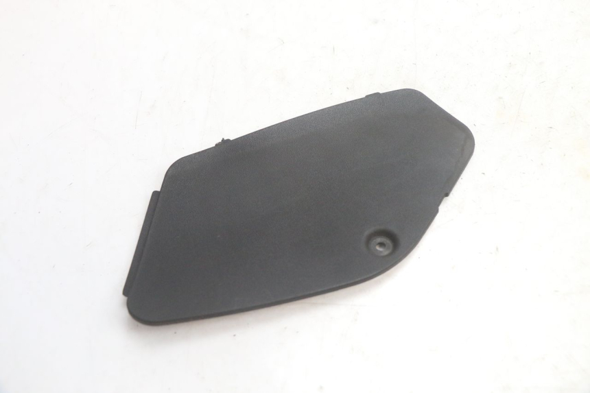 photo de  LINKS REVISIONSDECKEL PIAGGIO MP3 125 (2006 - 2014) - Detailansicht des Bauteils