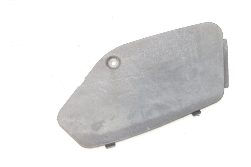 photo de  LINKS REVISIONSDECKEL PIAGGIO MP3 125 (2006 - 2014) - Zoom auf Gebrauchszustand