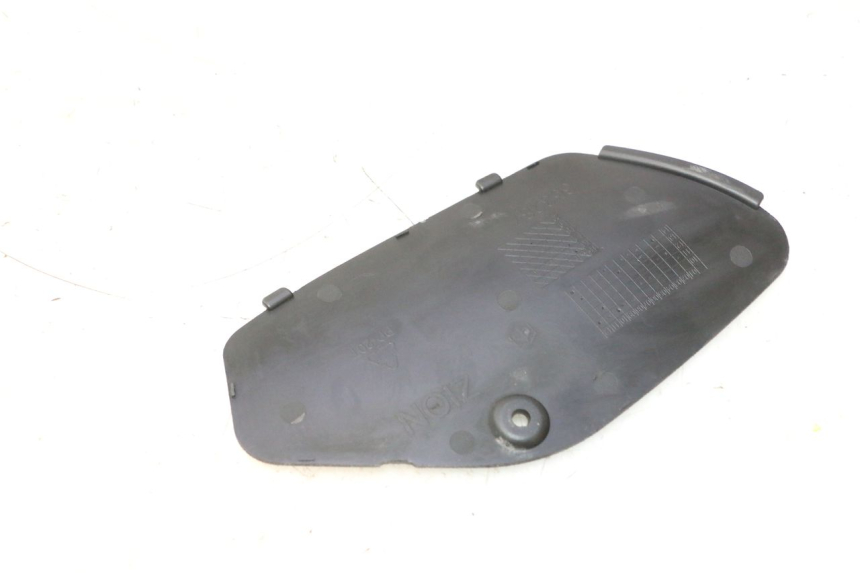 photo de  LINKS REVISIONSDECKEL PIAGGIO MP3 500 (2016 - 2018) - Detailansicht des Bauteils