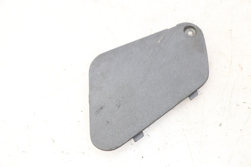 photo de LINKE INSPEKTIONSÖFFNUNGSKLAPPE PIAGGIO X9 EVOLUTION 125 (2003 - 2007) - Zoom auf Gebrauchszustand