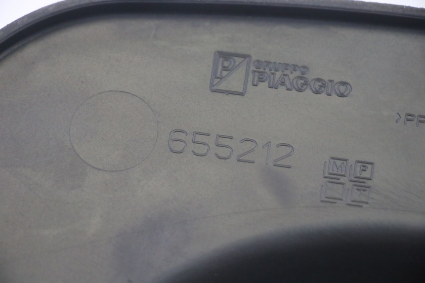 photo de REVISIONSDECKEL PIAGGIO MP3 RL 250 (2006 - 2010) - Details der Befestigungspunkte