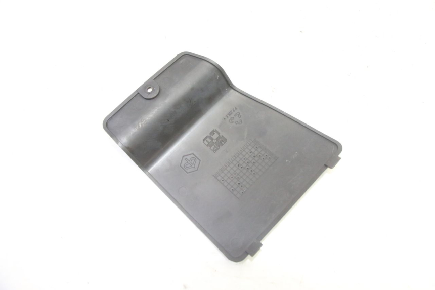 photo de INSPEKTIONSKLAPPE PIAGGIO X9 EVOLUTION 125 (2003 - 2007) - Zoom auf Gebrauchszustand