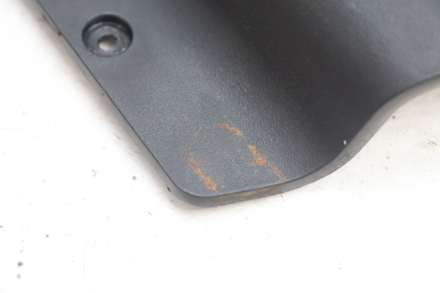 photo de INSPEKTIONSKLAPPE PIAGGIO X9 EVOLUTION 125 (2003 - 2007) - Detailansicht des Bauteils