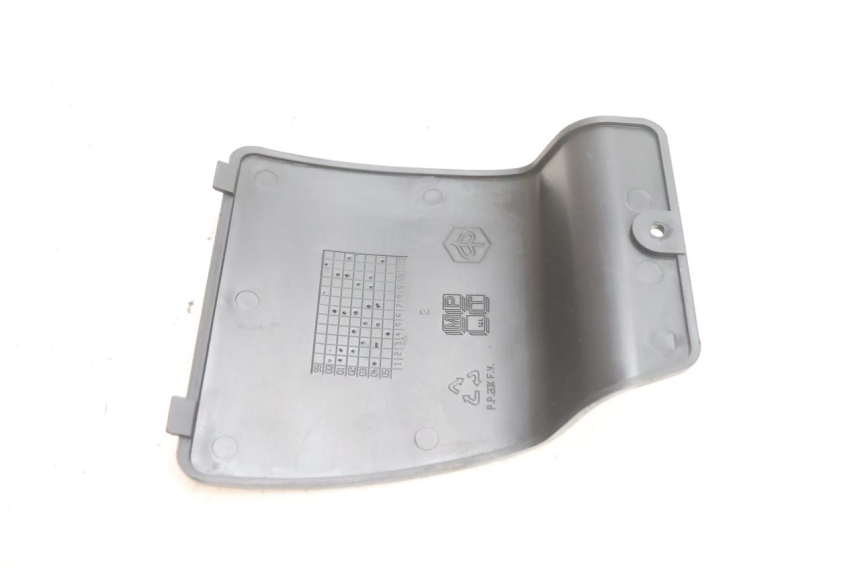 photo de INSPEKTIONSKLAPPE PIAGGIO X9 EVOLUTION 125 (2003 - 2007) - Technische Nahaufnahme