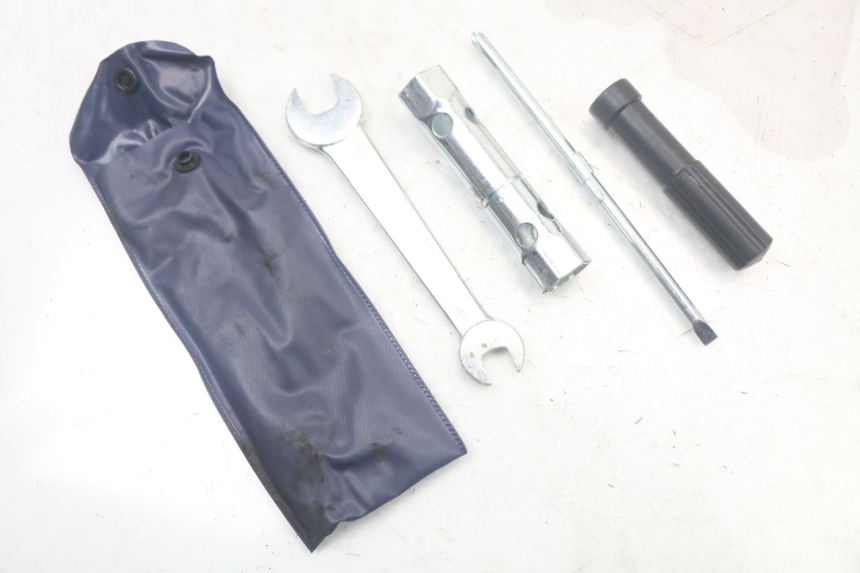 photo de WERKZEUGSET KYMCO AGILITY 4T 50 (2018 - 2022) - Hauptansicht