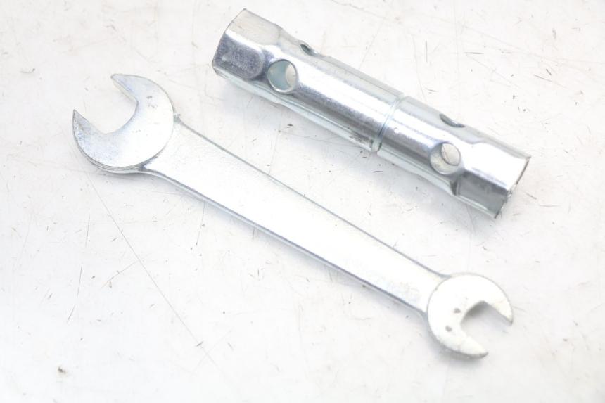 photo de WERKZEUGSET KYMCO AGILITY 4T 50 (2018 - 2022) - Zoom auf Gebrauchszustand