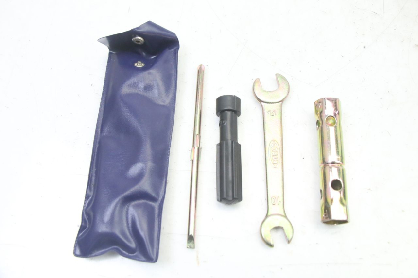 photo de WERKZEUG KYMCO AGILITY 4T 50 (2005 - 2018) - Hauptansicht