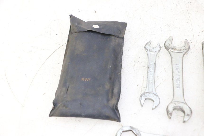 photo de WERKZEUG HONDA CBF 125 (2009 - 2015) - Weitere Ansicht des Artikels