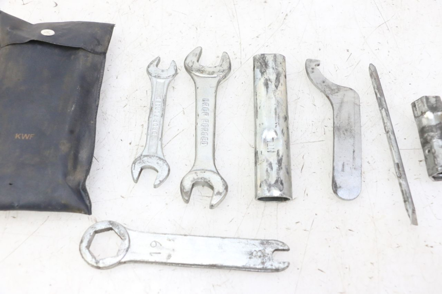 photo de WERKZEUG HONDA CBF 125 (2009 - 2015) - Charakteristische Merkmale