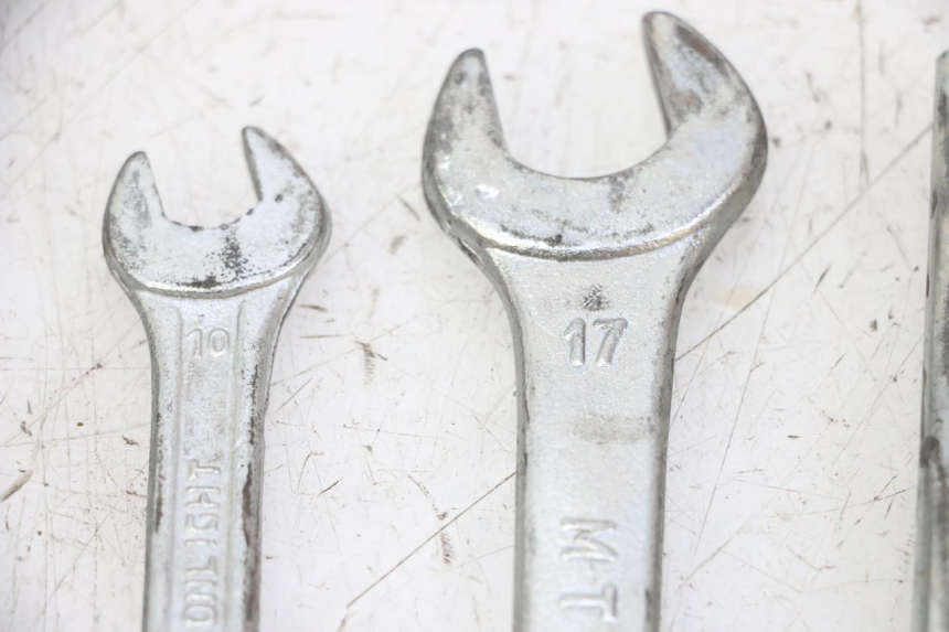 photo de WERKZEUG HONDA CBF 125 (2009 - 2015) - Details der Befestigungspunkte