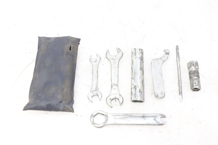 photo de WERKZEUG HONDA CBF 125 (2009 - 2015) - Geprüftes Gebrauchtteil