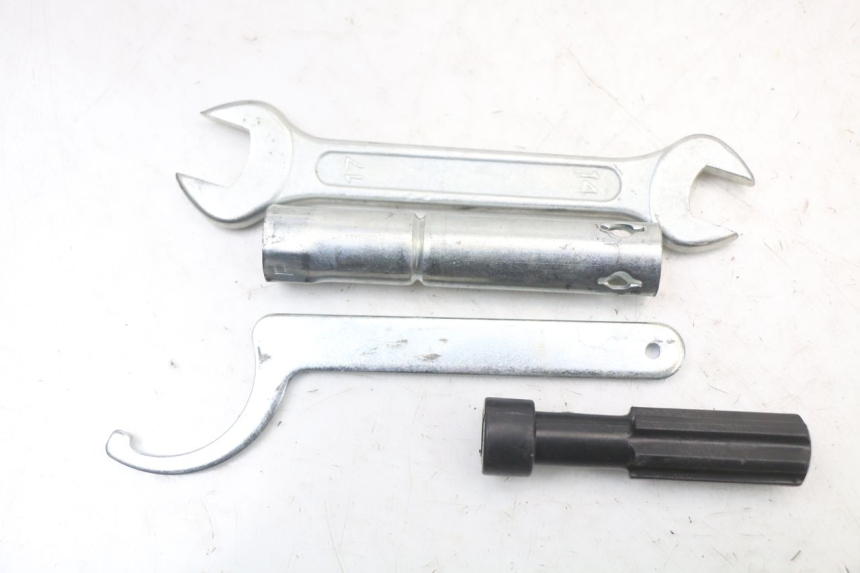 photo de Werkzeugtasche KYMCO DINK STREET ABS 125 (2011 - 2018) - Alternative Perspektive